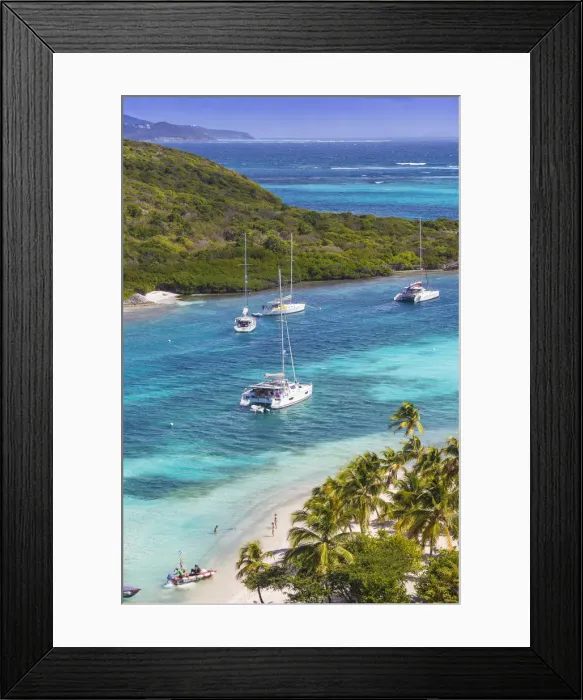 Framed Print : St Vincent and The Grenadines, Tobago Cays, Petit Bateau looking across to Petit Rameau Framed Print : St Vincent and The Grenadines, Tobago Cays, Petit Bateau looking across to Petit Rameau