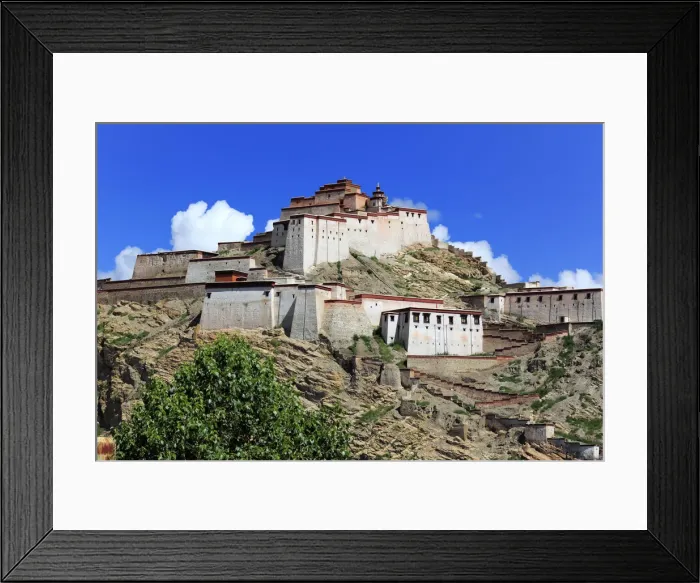 Framed Print : Gyantse Dzong, Gyantse County, Shigatse Prefecture, Tibet, China Framed Print : Gyantse Dzong, Gyantse County, Shigatse Prefecture, Tibet, China