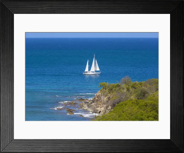 Framed Print : St Vincent and The Grenadines, Sailboat passing Mayreau Isalmd Framed Print : St Vincent and The Grenadines, Sailboat passing Mayreau Isalmd