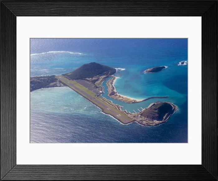 Framed Print : St Vincent and The Grenadines, Aerial view of Canouan Framed Print : St Vincent and The Grenadines, Aerial view of Canouan