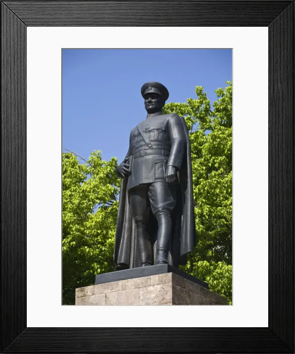 Framed Print : Turkey, Trabzon, Meydan Park, Statue of Ataturk Framed Print : Turkey, Trabzon, Meydan Park, Statue of Ataturk