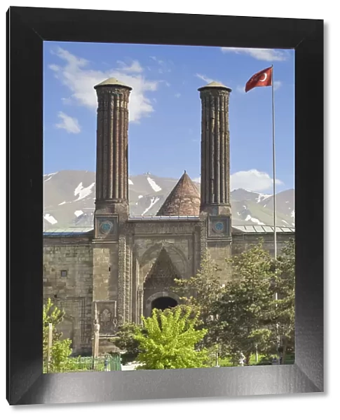 Turkey, Eastern Turkey, Erzurum, Twin minaret Seminary, Cifte Minareli Medrese
