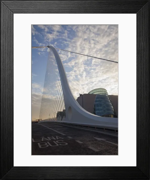 Framed Print : Republic of Ireland, Dublin, The Samuel Beckett Bridge, Designer and Architect Santiago Framed Print : Republic of Ireland, Dublin, The Samuel Beckett Bridge, Designer and Architect Santiago