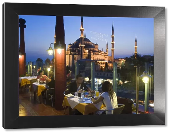 The Blue Mosque & rooftop restaurant, Sultanahmet District, Istanbul, Turkey