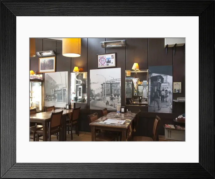 Framed Print : The Pudding shop (famous meeting place in the 1960s for travellers starting the hippie Framed Print : The Pudding shop (famous meeting place in the 1960s for travellers starting the hippie