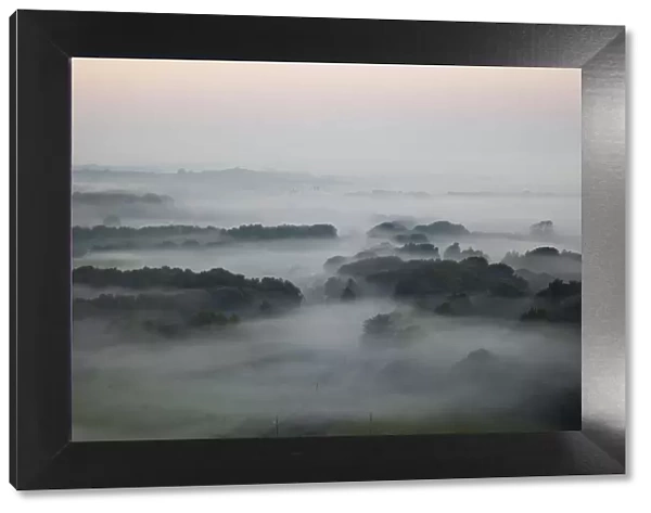 England, Dorset, Dawn over The Isle of Purbeck near Corfe Castle