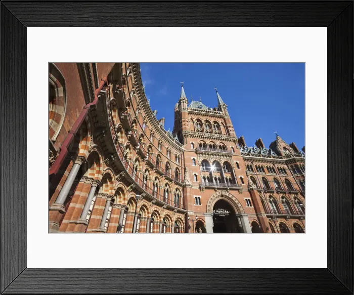 Framed Print : England, London, St. Pancras, Facade of Marriot St. Pancras Renaissance Hotel Framed Print : England, London, St. Pancras, Facade of Marriot St. Pancras Renaissance Hotel