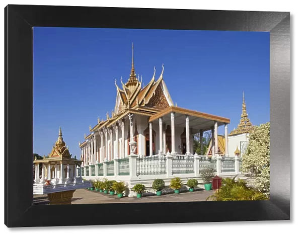 Cambodia, Phnom Penh, The Royal Palace, Temple of the Emerald Buddha akaThe Silver Pagoda