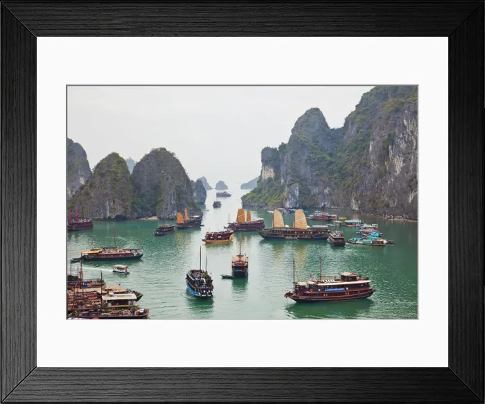 Framed Print : Vietnam, Halong Bay Framed Print : Vietnam, Halong Bay