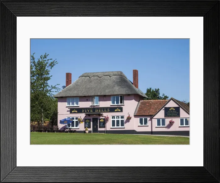 Framed Print : England, East Anglia, Suffolk, Cavendish, Country Pub Framed Print : England, East Anglia, Suffolk, Cavendish, Country Pub