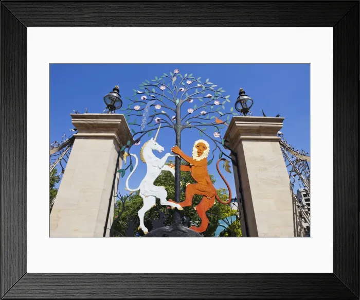 Framed Print : England, London, Hyde Park, Queen Elizabeth Gate aka Queen Mothers Gate depicting Framed Print : England, London, Hyde Park, Queen Elizabeth Gate aka Queen Mothers Gate depicting