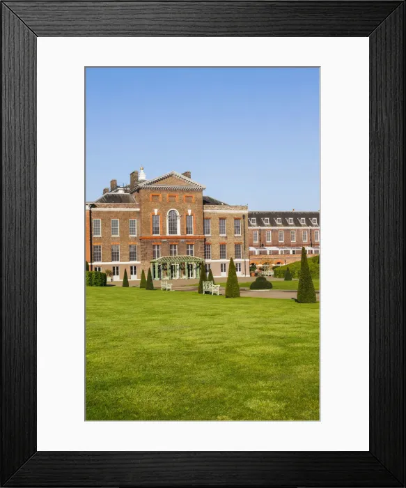 Framed Print : England, London, Kensington, Kensington Palace Framed Print : England, London, Kensington, Kensington Palace