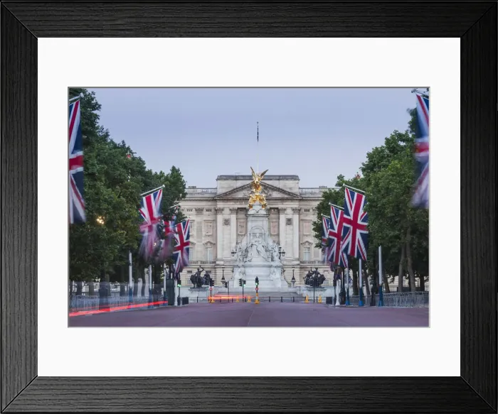 Framed Print : England, London, Buckingham Palace Framed Print : England, London, Buckingham Palace