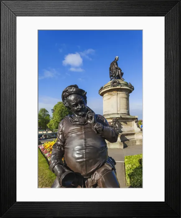 Framed Print : England, Warwickshire, Cotswolds, Stratford-upon-Avon, Shakespeare Statue Framed Print : England, Warwickshire, Cotswolds, Stratford-upon-Avon, Shakespeare Statue