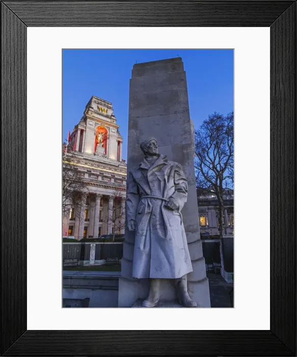 Framed Print : England, London, Tower Hill, Trinity Square Gardens, Merchant Seamans Memorial Framed Print : England, London, Tower Hill, Trinity Square Gardens, Merchant Seamans Memorial