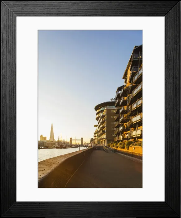 Framed Print : England, London, Wapping, Cinnabar Wharf Riverside Residential Apartment Complex Framed Print : England, London, Wapping, Cinnabar Wharf Riverside Residential Apartment Complex
