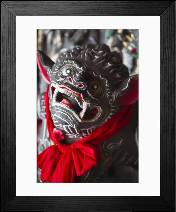 Framed Print : Taiwan, Kaohsiung, Lotus pond, Temple of Enlightenment - Chi Ming Tang Framed Print : Taiwan, Kaohsiung, Lotus pond, Temple of Enlightenment - Chi Ming Tang