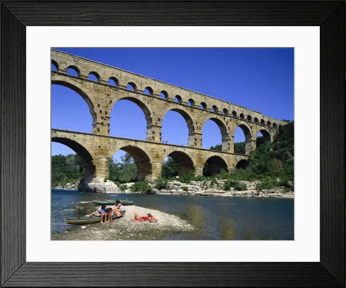 Framed Print : France, Languedoc-Roussillon, Pont du Gard