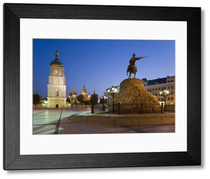 Framed Print : St. Sophia Cathedral & Bohdan Khmelnytsky Statue, Kiev, Ukraine Framed Print : St. Sophia Cathedral & Bohdan Khmelnytsky Statue, Kiev, Ukraine