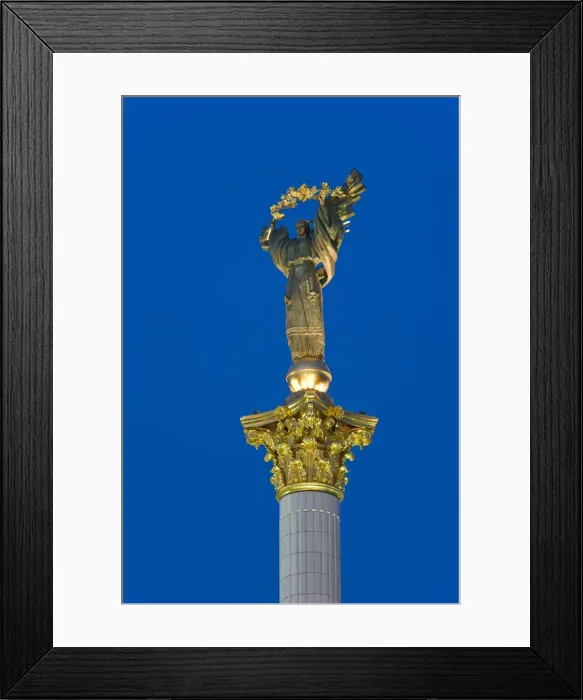 Framed Print : Maidan Maydan Nezalezhnosti statue, Independence Square, Kiev, Ukraine Framed Print : Maidan Maydan Nezalezhnosti statue, Independence Square, Kiev, Ukraine