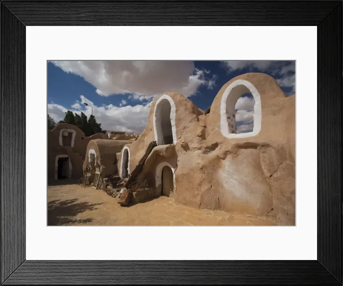 Framed Print : Tunisia, Ksour Area, Ksar Haddada, Hotel Ksar Haddada, seen in the film Star Wars