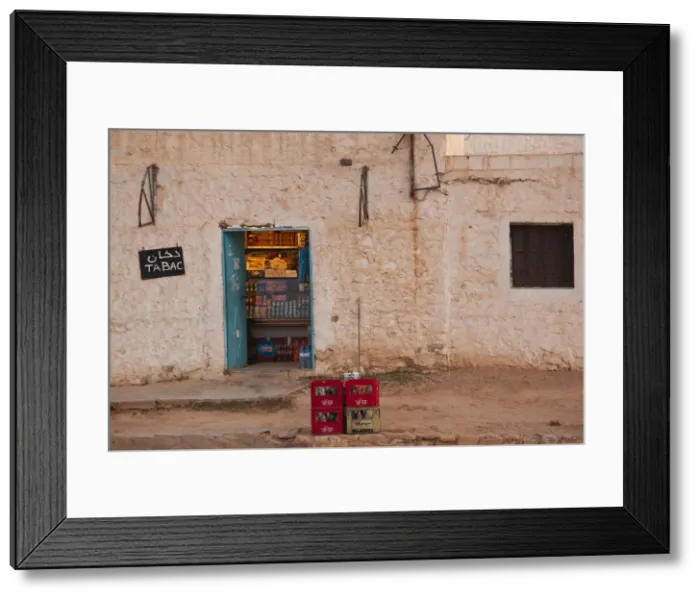 Framed Print : Tunisia, Ksour Area, Matmata, small shop
