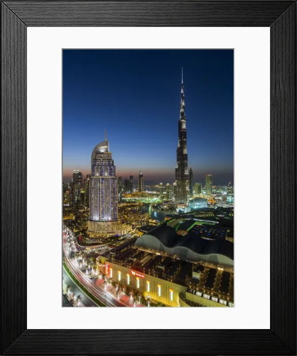 Framed Print : United Arab Emirates, Dubai, the Burj Khalifa, elevated view looking over the Dubai Mall Framed Print : United Arab Emirates, Dubai, the Burj Khalifa, elevated view looking over the Dubai Mall