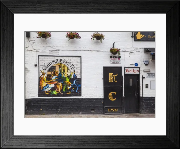 Framed Print : United Kingdom, Northern Ireland, Belfast, Kellys pub Framed Print : United Kingdom, Northern Ireland, Belfast, Kellys pub