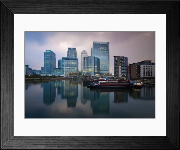 Framed Print : Endland, London, Canary Wharf Framed Print : Endland, London, Canary Wharf
