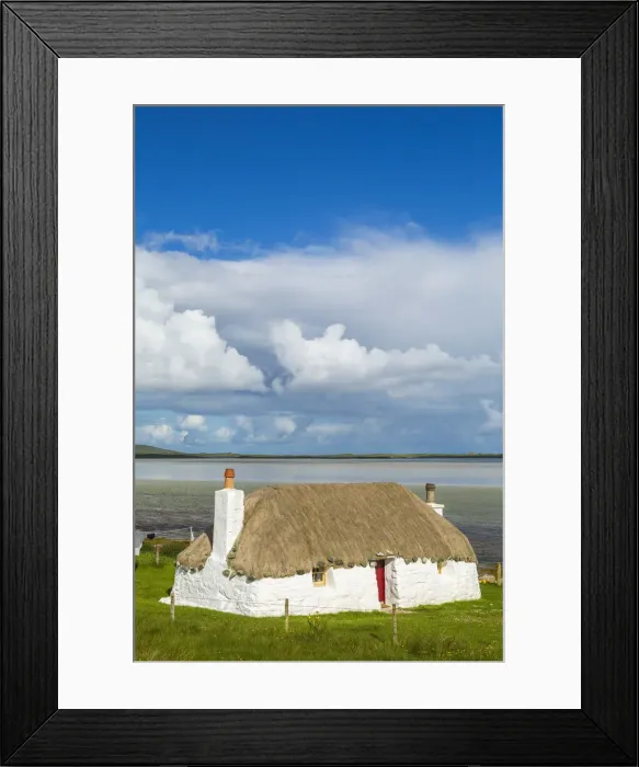 Framed Print : Thatched traditional cottage, North Uist, Outer Hebrides, Scotland Framed Print : Thatched traditional cottage, North Uist, Outer Hebrides, Scotland