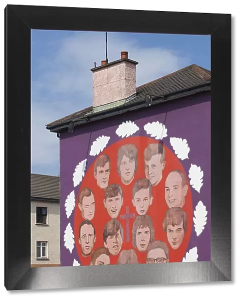 UK, Northern Ireland, County Londonderry, Derry, Bogside area, mural showing victims