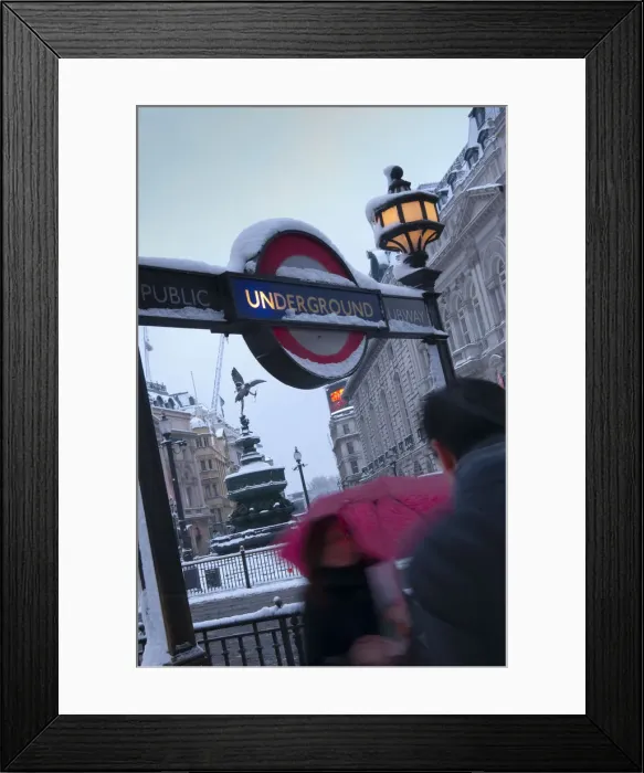 Framed Print : UK, England, London, Piccadilly Circus Framed Print : UK, England, London, Piccadilly Circus