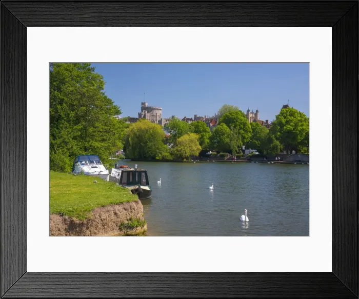 Framed Print : UK, England, Berkshire, Windsor, Windsor Castle and River Thames Framed Print : UK, England, Berkshire, Windsor, Windsor Castle and River Thames