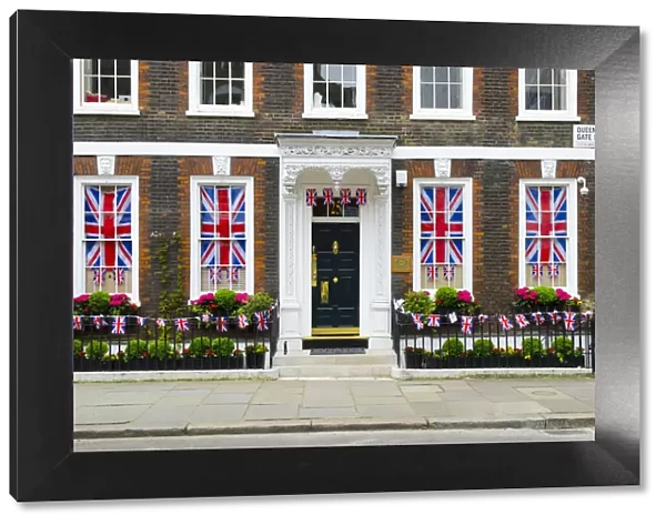 UK, England, London, Queen Annes Gate, house decorated for the wedding of
