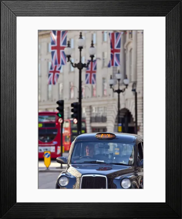 Framed Print : Taxi on Regent Street, London, England, UK Framed Print : Taxi on Regent Street, London, England, UK
