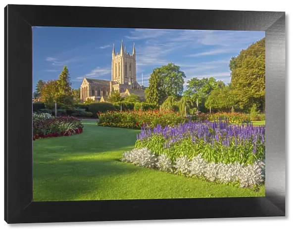 UK, England, Suffolk, Bury Saint Edmunds, St Edmundsbury Cathedral from the Abbey Gardens