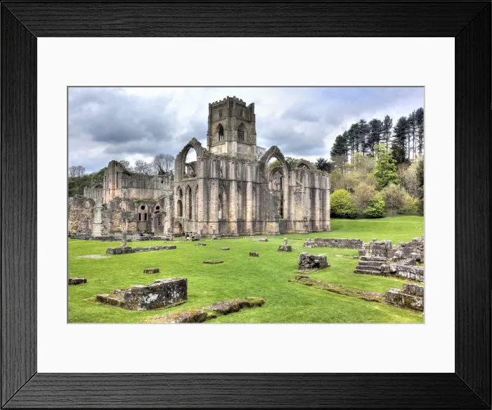 Framed Print : Ruins of Fountains Abbey, Studley Royal Park, North Yorkshire, England, UK Framed Print : Ruins of Fountains Abbey, Studley Royal Park, North Yorkshire, England, UK