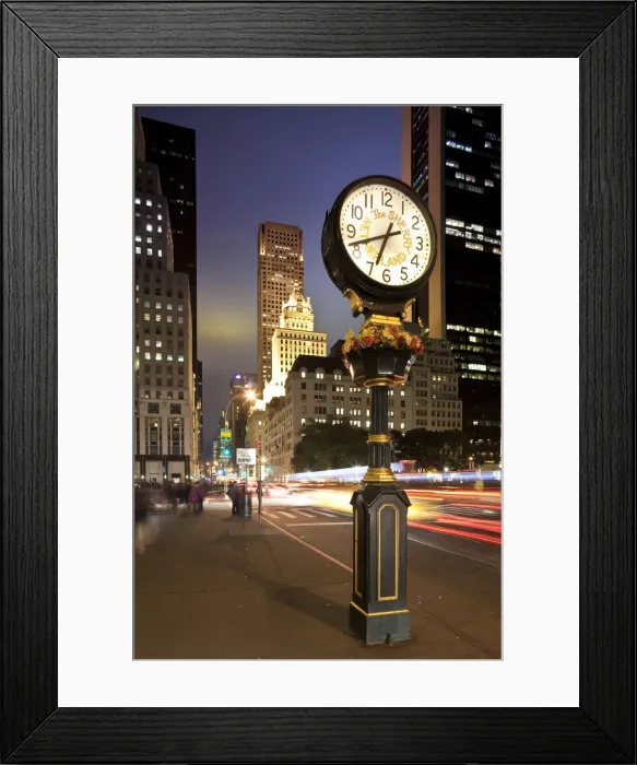 Framed Print : 5th Avenue, Manhattan, New York City, USA Framed Print : 5th Avenue, Manhattan, New York City, USA