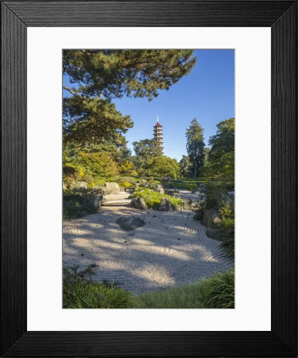 Framed Print : Japanese Garden, Kew Gardens (Royal Botanic Gardens), Richmond, London, England, UK