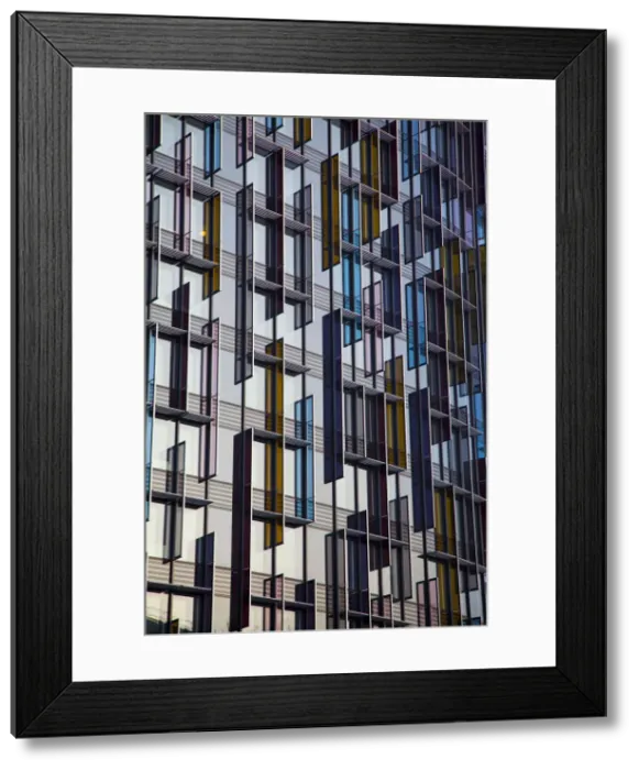 Framed Print : Park Plaza Westminster Bridge Hotel, London, England Framed Print : Park Plaza Westminster Bridge Hotel, London, England