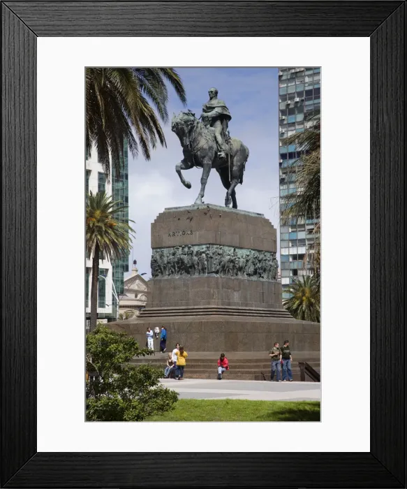 Framed Print : Plaza Independencia and monument to Artigas, Montevideo, Uruguay Framed Print : Plaza Independencia and monument to Artigas, Montevideo, Uruguay