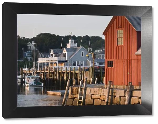 USA, Massachusetts, Cape Ann, Rockport, Rockport harbour and Motif #1 Fishing Shack