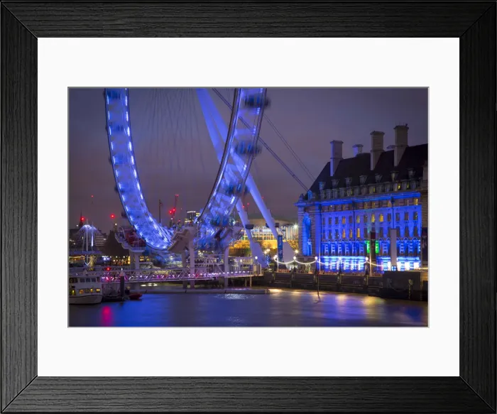 Framed Print : London Eye (Millennium Wheel) and former County Hall, South Bank, London, England Framed Print : London Eye (Millennium Wheel) and former County Hall, South Bank, London, England
