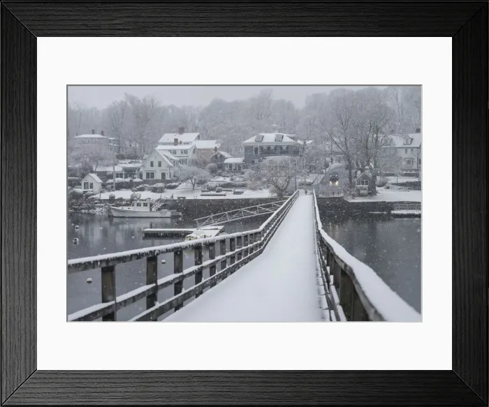 Framed Print : USA, New England, Cape Ann, Massachusetts, Annisquam, Lobster Cove, footbridge, winter