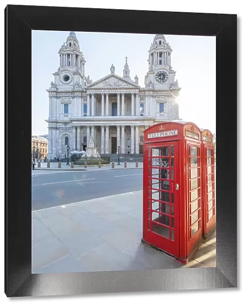 UK, England, London, Ludgate Hill, St. Pauls Cathedral, Red Telephone Box