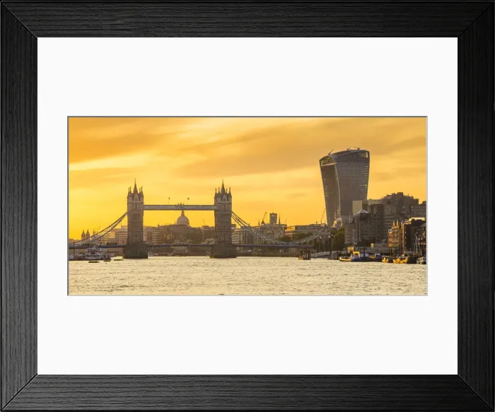 Framed Print : Tower Bridge, River Thames, London, England, UK Framed Print : Tower Bridge, River Thames, London, England, UK