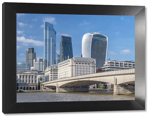 UK, England, London, London Bridge and The City skyline, 22 Bishopsgate, Cheesegrater