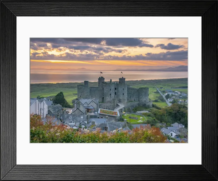 Framed Print : Uk, Wales, Gwynedd, Harlech, Harlech Castle, Harlech Beach and Llyn Peninsula across