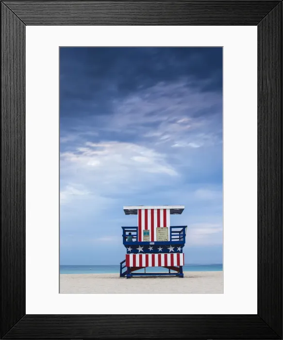 Framed Print : U. S. A, Miami, Miami beach, South Beach, Life guard beach hut Framed Print : U. S. A, Miami, Miami beach, South Beach, Life guard beach hut