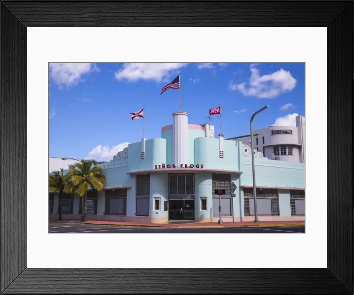 Framed Print : U. S. A, Miami, Miami beach, South Beach, Collins Ave, Senor Frogs restaurant and bar Framed Print : U. S. A, Miami, Miami beach, South Beach, Collins Ave, Senor Frogs restaurant and bar